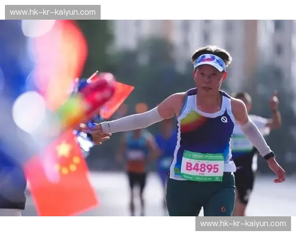 马拉松关键时刻：在极限边缘发现坚持的力量